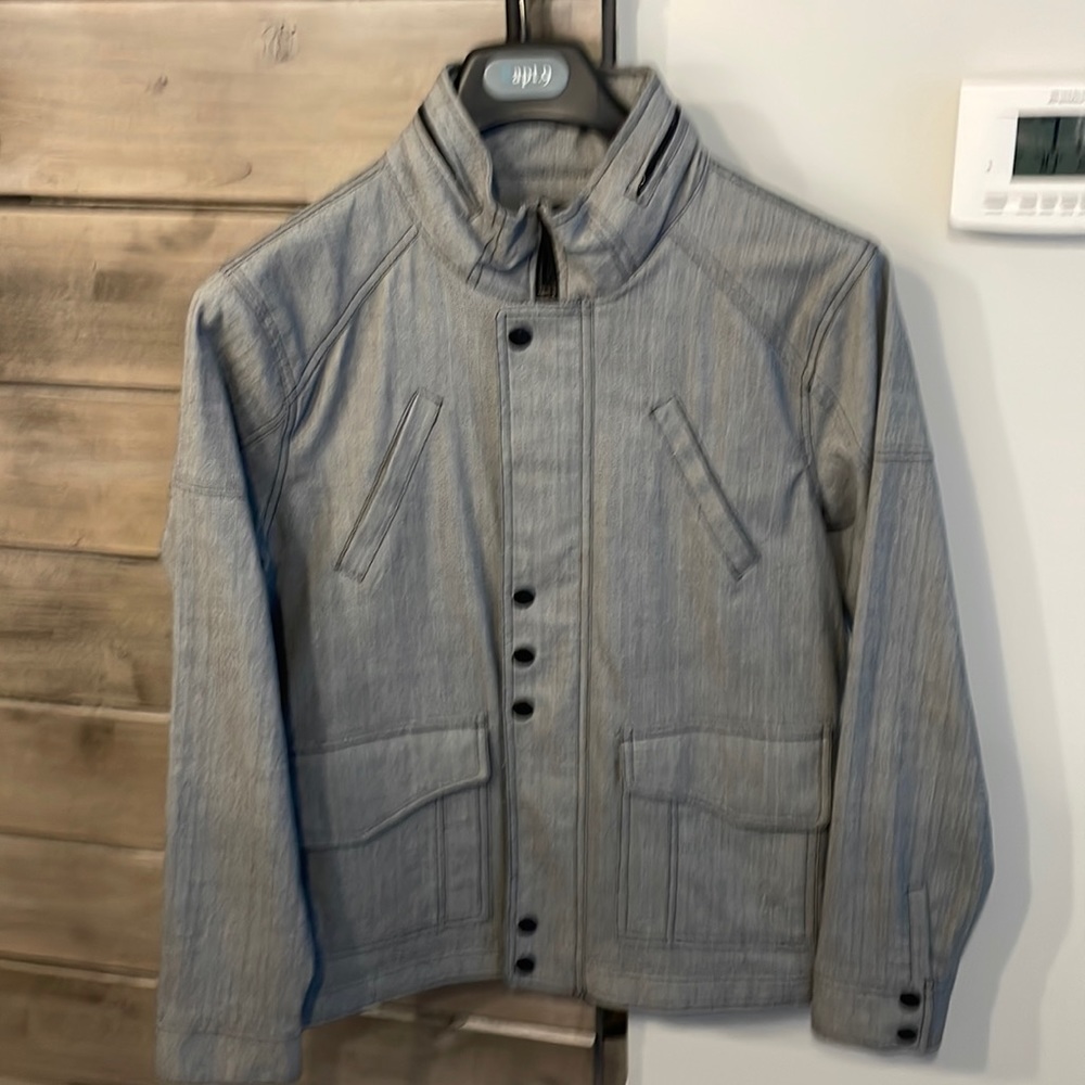 Gray stylish coat by Kane and Unke